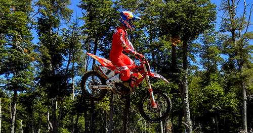 JORGE PRADO AND KAY DE WOLF TAKE HARD FOUGHT VICTORIES IN PATAGONIA ARGENTINA